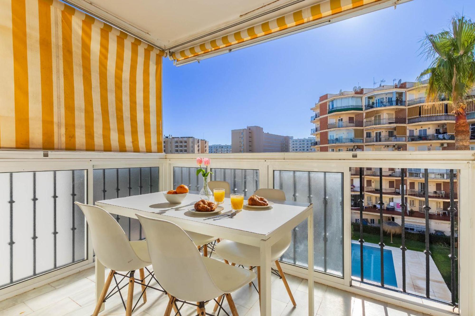 Erisa 68 By Ivi Real Estate Apartment Torremolinos Luaran gambar
