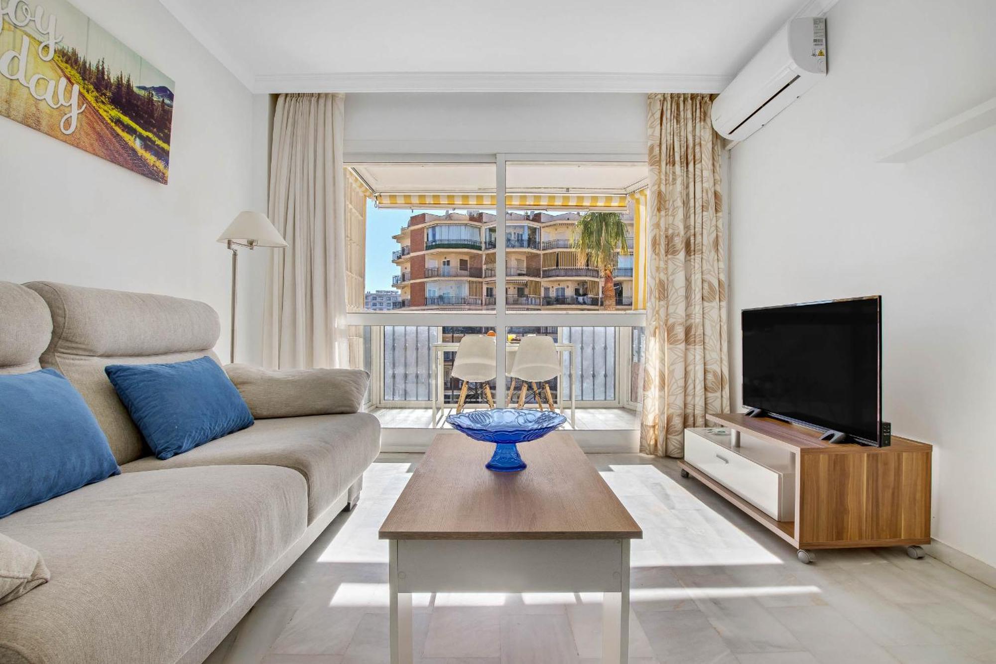 Erisa 68 By Ivi Real Estate Apartment Torremolinos Luaran gambar